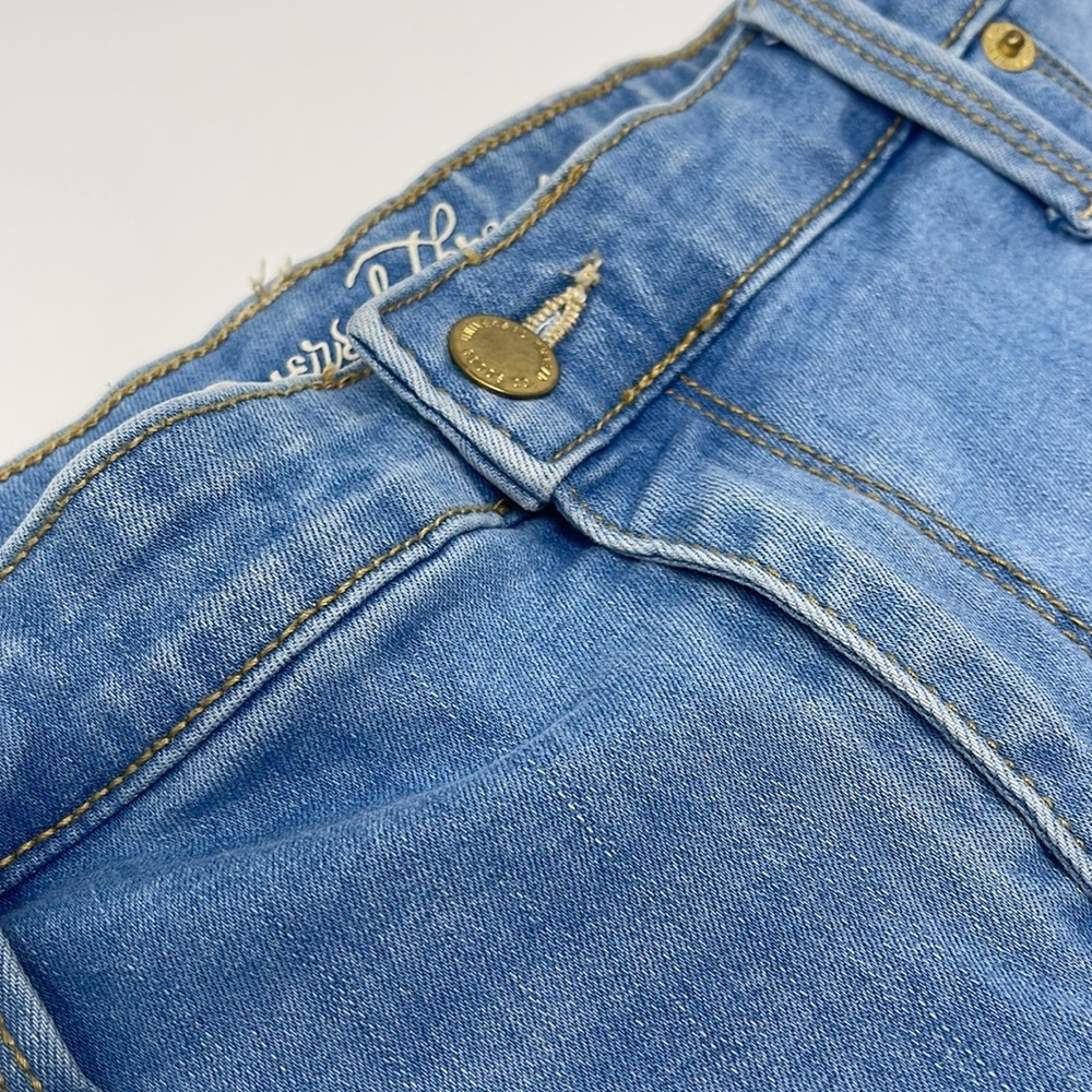 Universal Thread High Rise Distressed Detail Denim Jeans - Picture 7 of 9